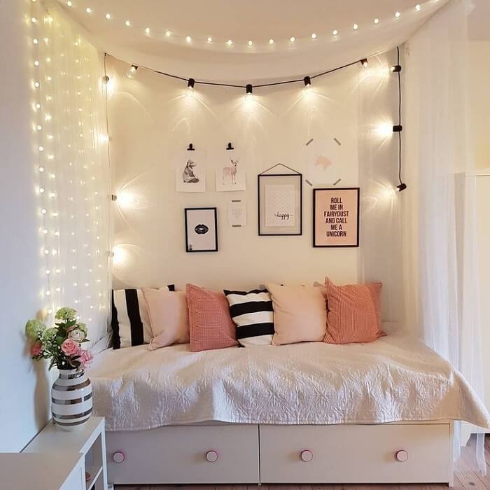 Mách bạn cách trang trí phòng ngủ trở nên lãng mạn bằng đèn đom đóm